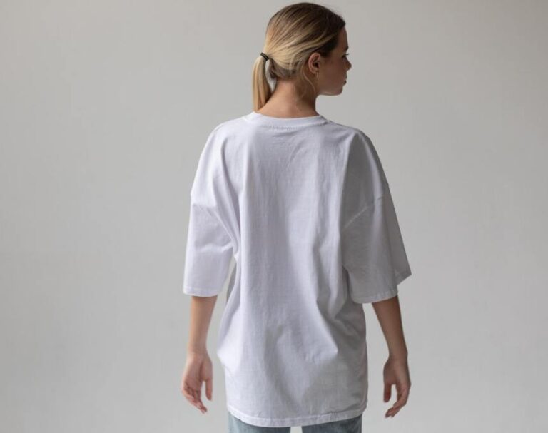 Custom Oversized T-Shirt for a Relaxed Fit