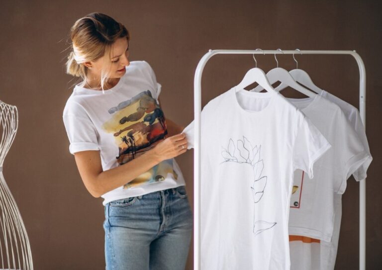 Bulk Custom T-Shirt Printing in Singapore